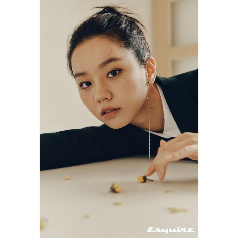 Hyeri's Esquire pictorial.