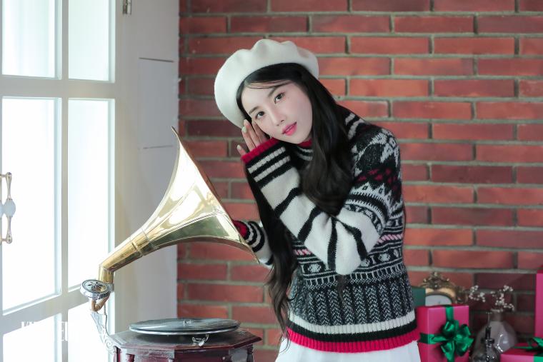 Behind the scenes of Kwon Eunbi's Season's Greetings.