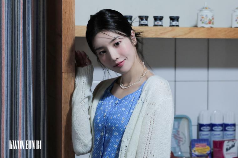 Behind the scenes of Kwon Eunbi's Season's Greetings.