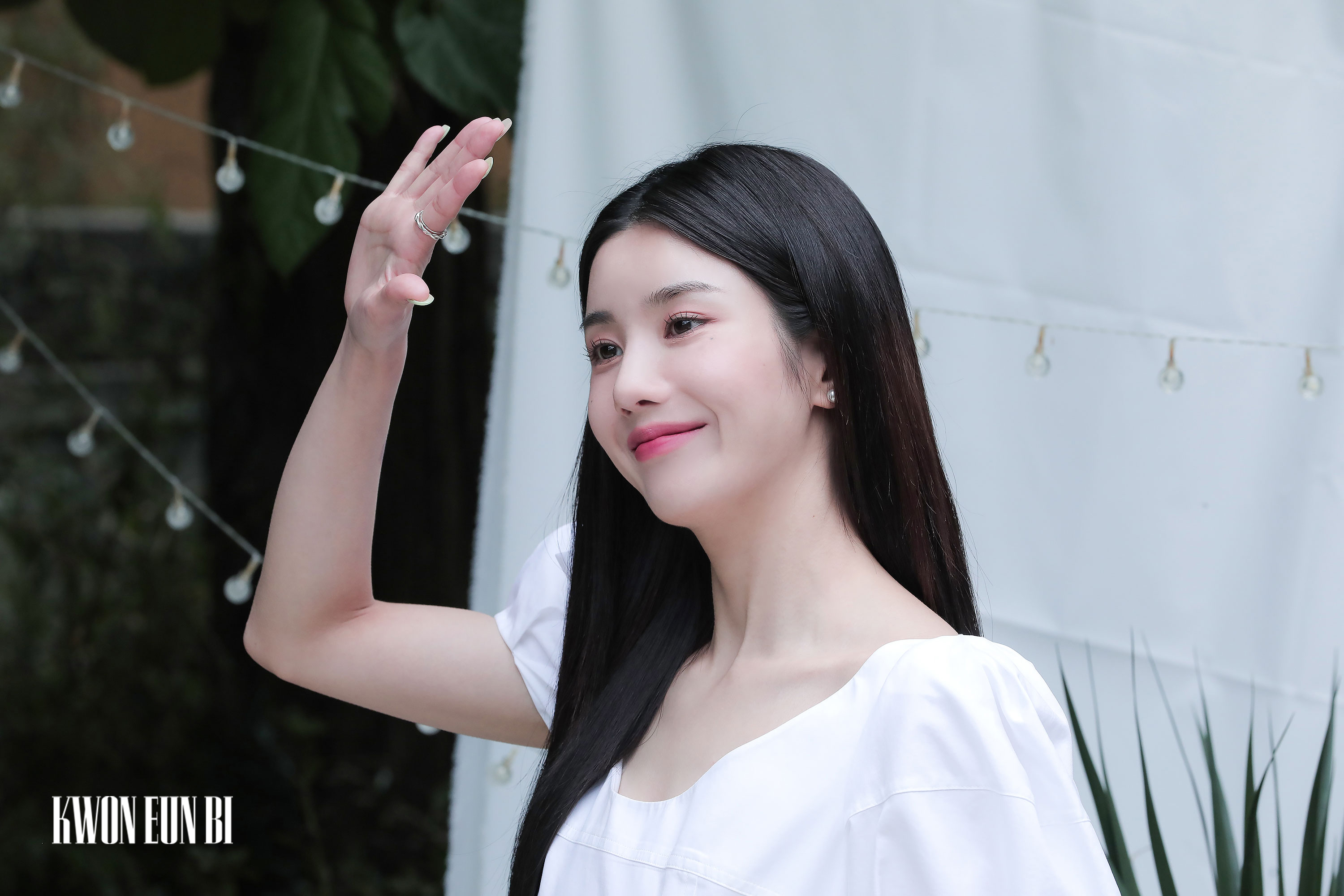 Behind the scenes of Kwon Eunbi's Season's Greetings.