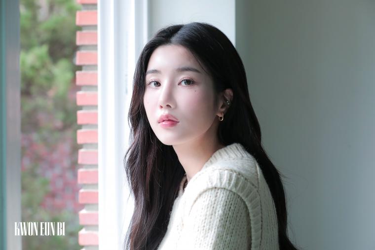 Behind the scenes of Kwon Eunbi's Season's Greetings.