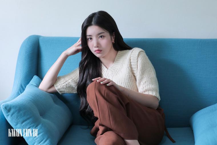 Behind the scenes of Kwon Eunbi's Season's Greetings.