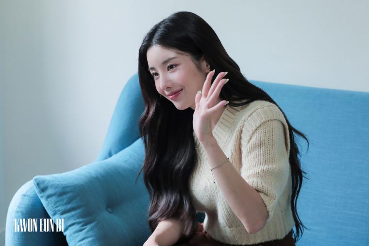 Behind the scenes of Kwon Eunbi's Season's Greetings.