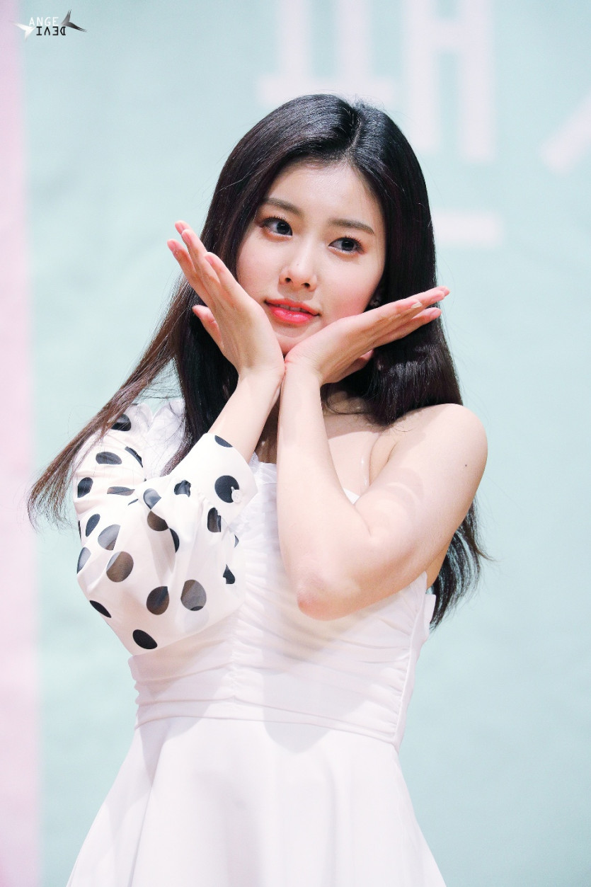 IZ*ONE KANG HYE WON 1.