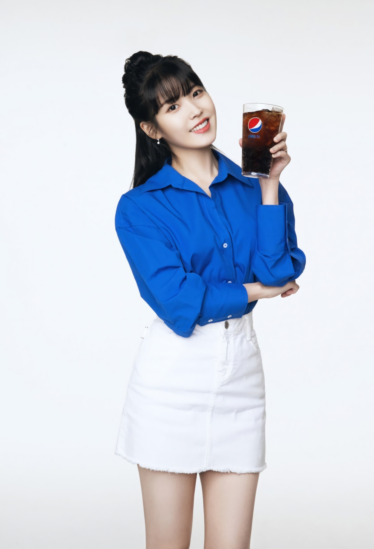 아이유 CONCEPT PHOTO PEPSI BLUE'