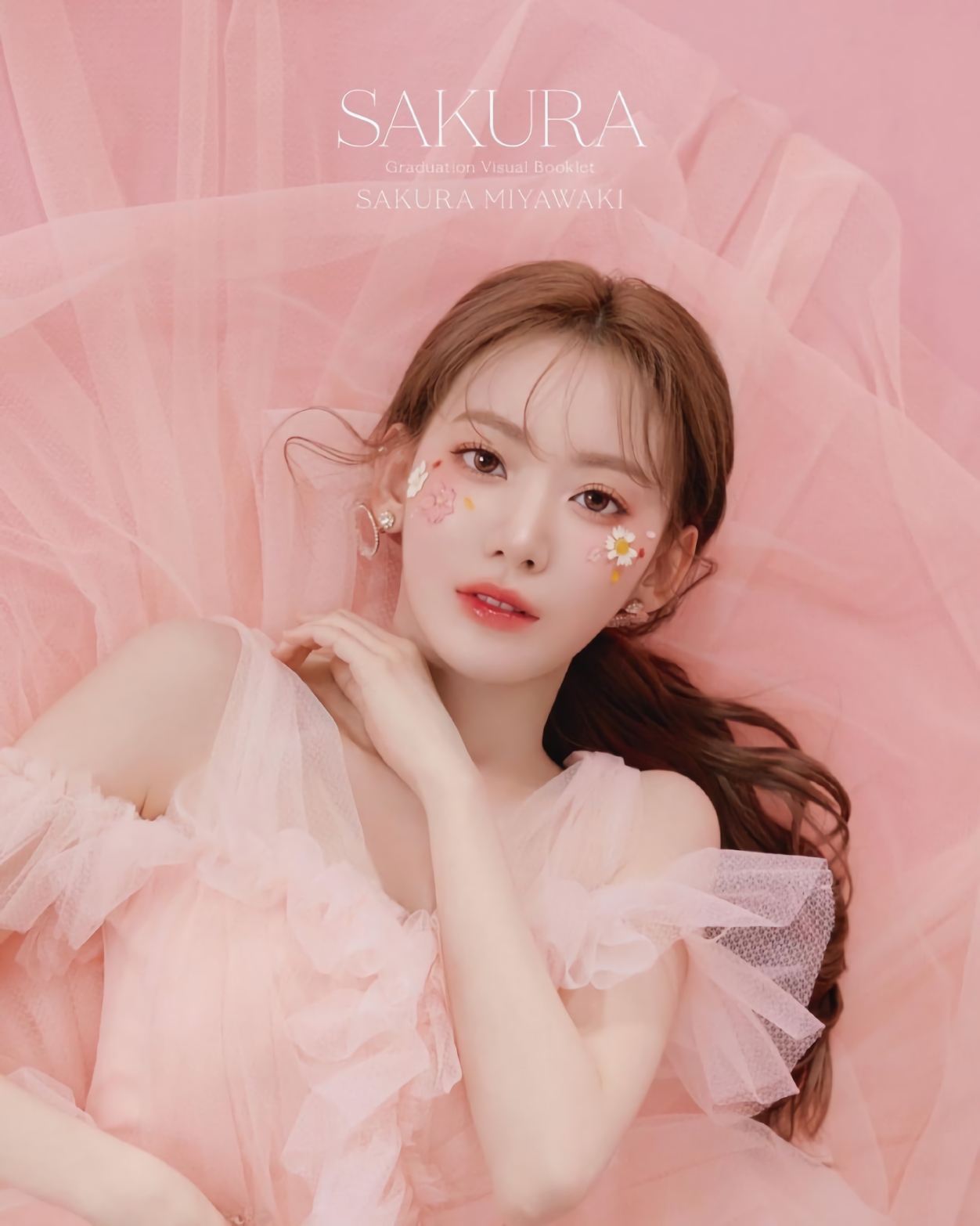 IZ*ONE's Miyawaki Sakura.