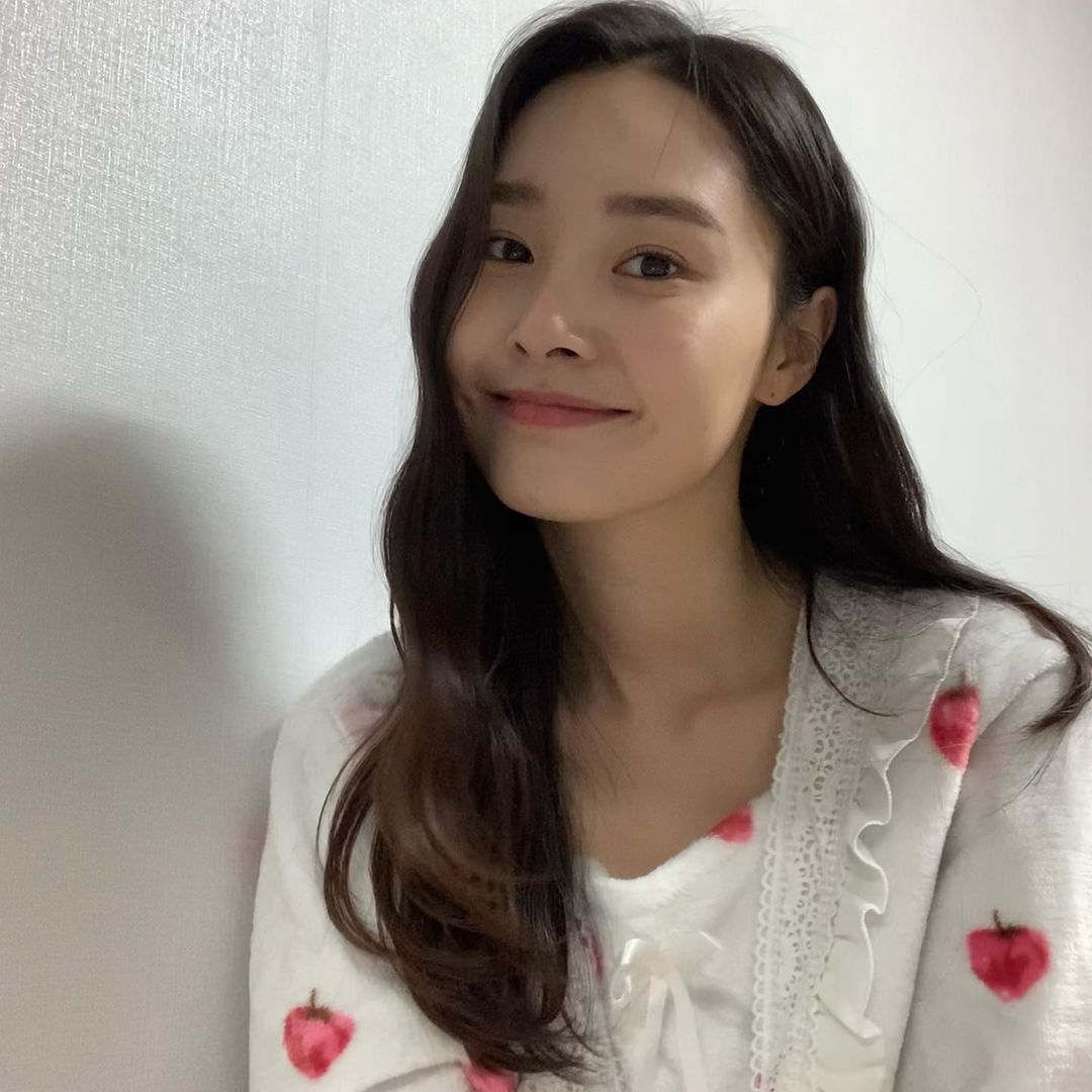 Woohee Ayoung Seri - Instagram