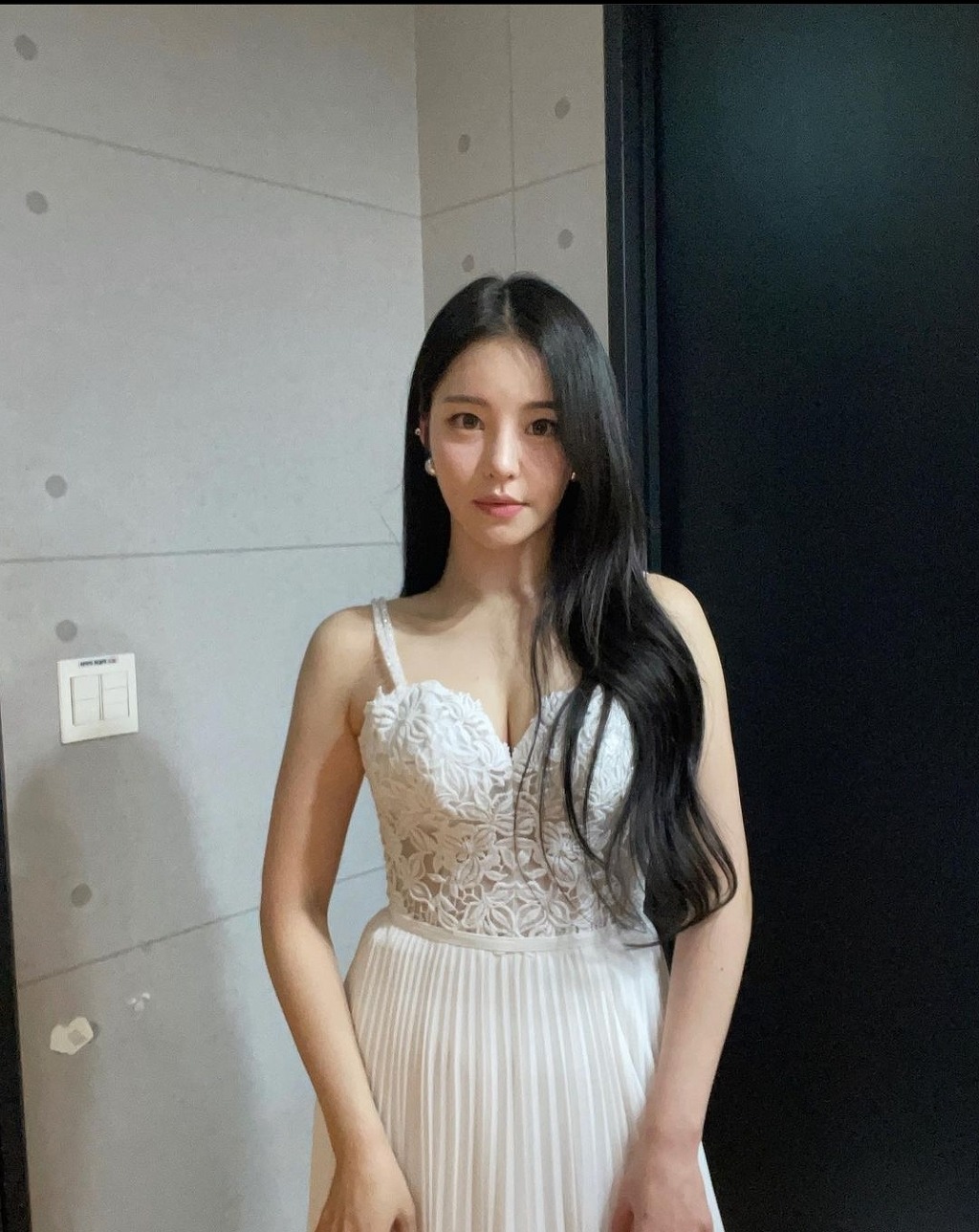 MBC Entertainment Awards Brave Girls Yoojung Dress.