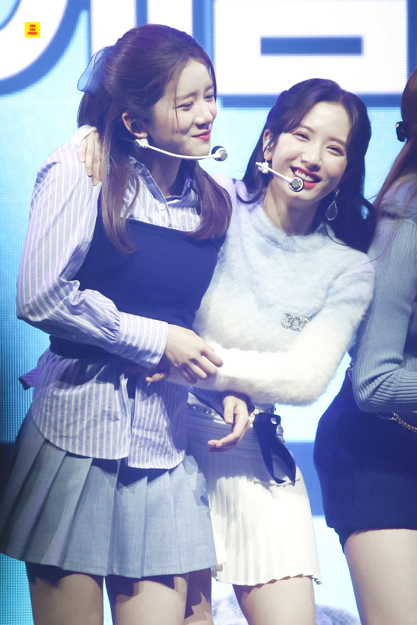 EXY and Bona of WJSN's