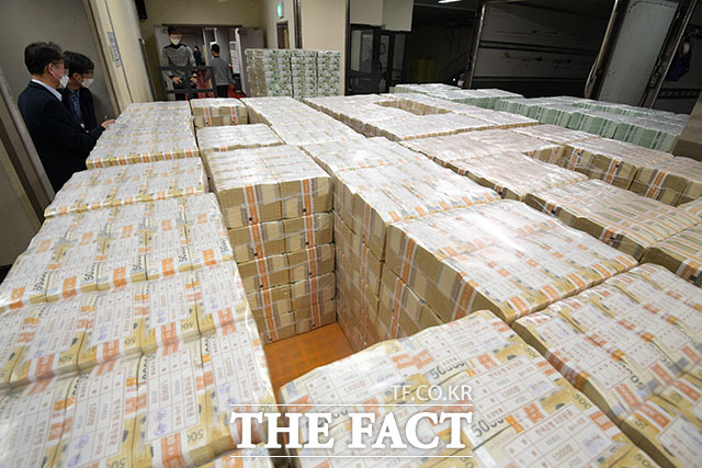 한국은행, 설 앞두고 신권 화폐 방출