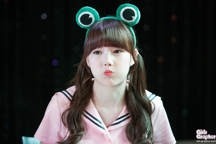 GFRIEND Yerin.