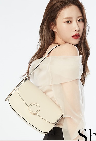 Lovelyz's Lee Mi-Joo pictorial, which was chosen as the bag brand muse.