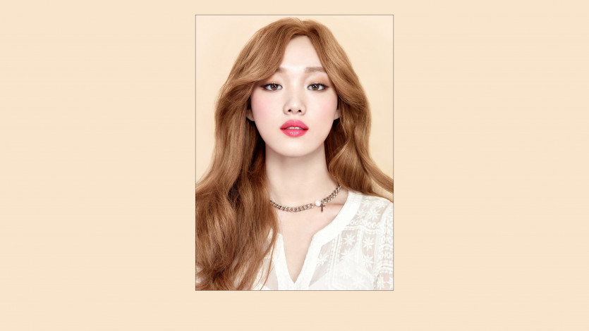 Lee Sungkyung.