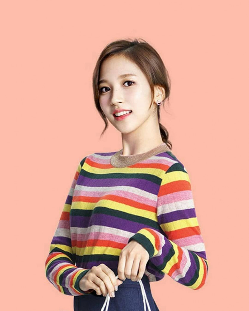 TWICE MINA.