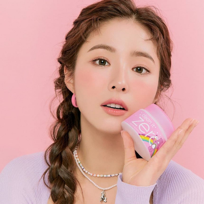 Shin Sekyung - Banila Co X Care Bear