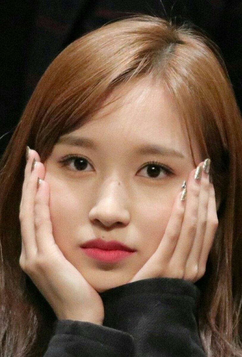 TWICE MINA.