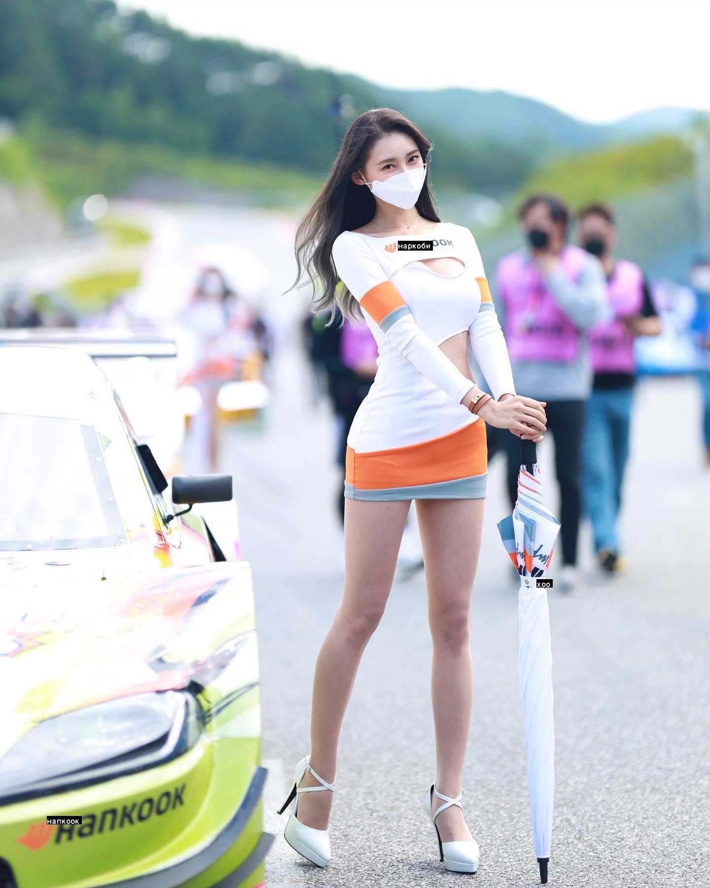 Racing model Seo Hanbit.