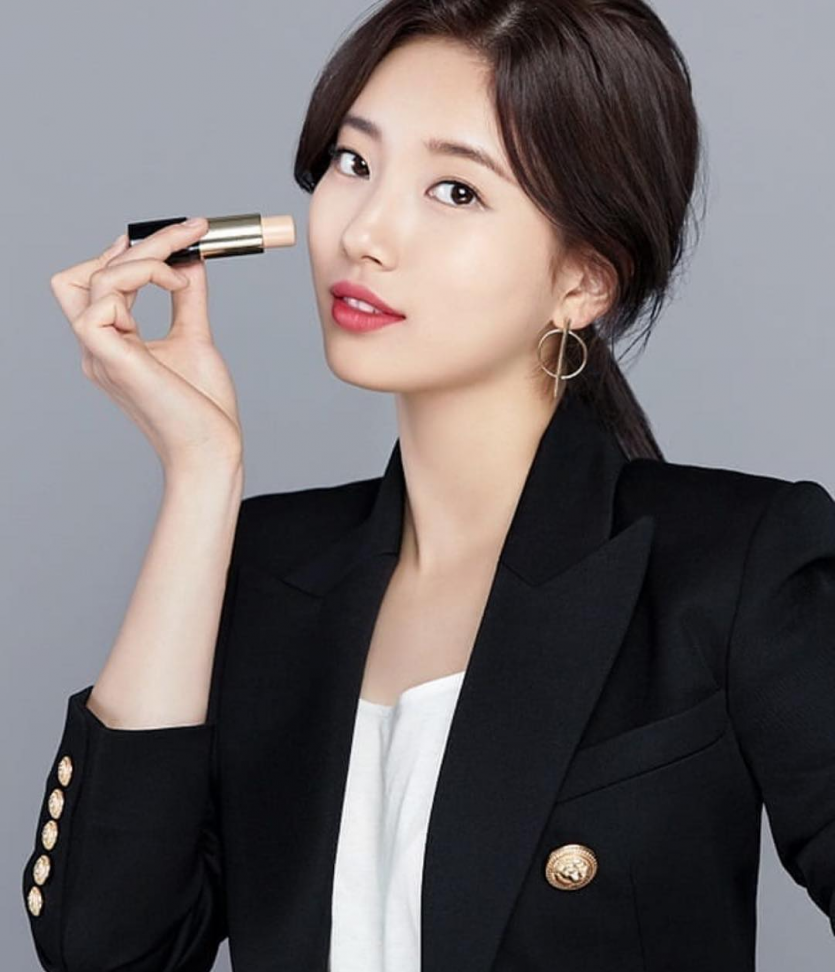 Suzy's pictorial.