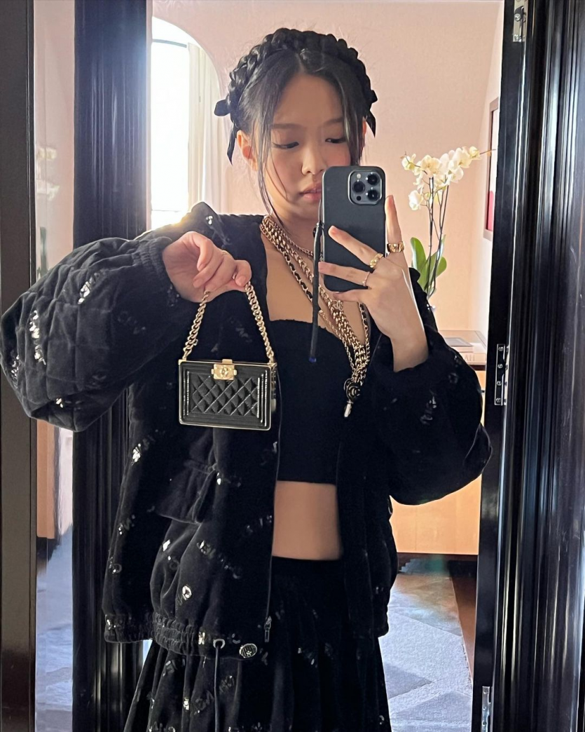 BLACKPINK JENNIE.