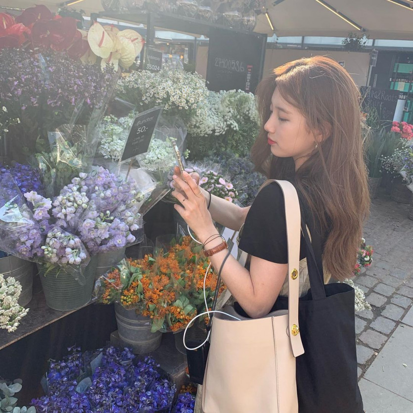 Suzy went to the flower shop.