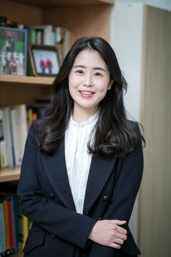 "동아리 선배인줄" 21살에 사시 패스, 90년대생 교수가 떴다