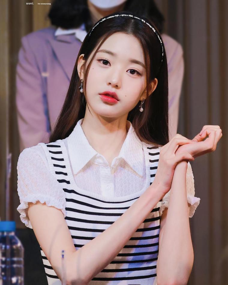 I.V. Jang Wonyoung