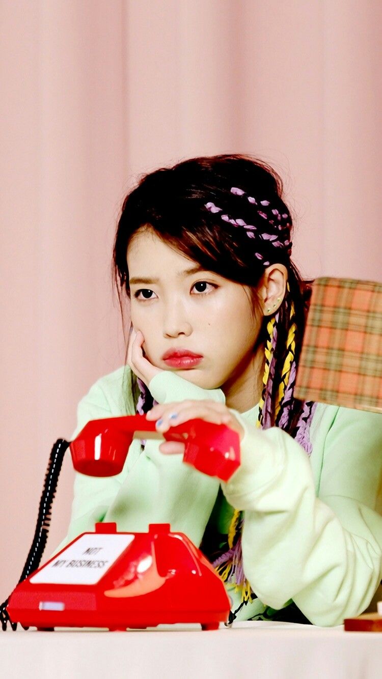 IU