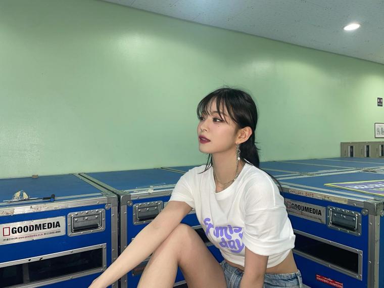 fromis_9's Lee Chaeyoung