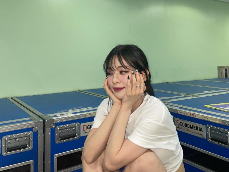 fromis_9's Lee Chaeyoung