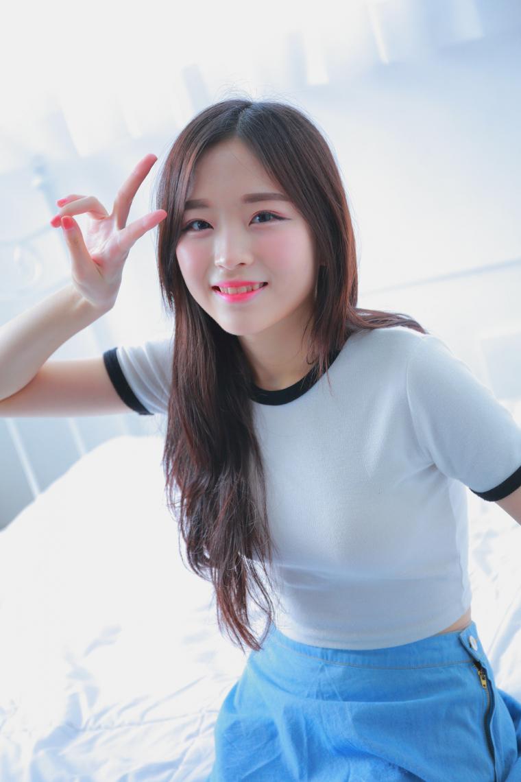 Studio model Eun Ji