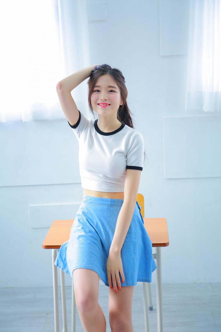 Studio model Eun Ji