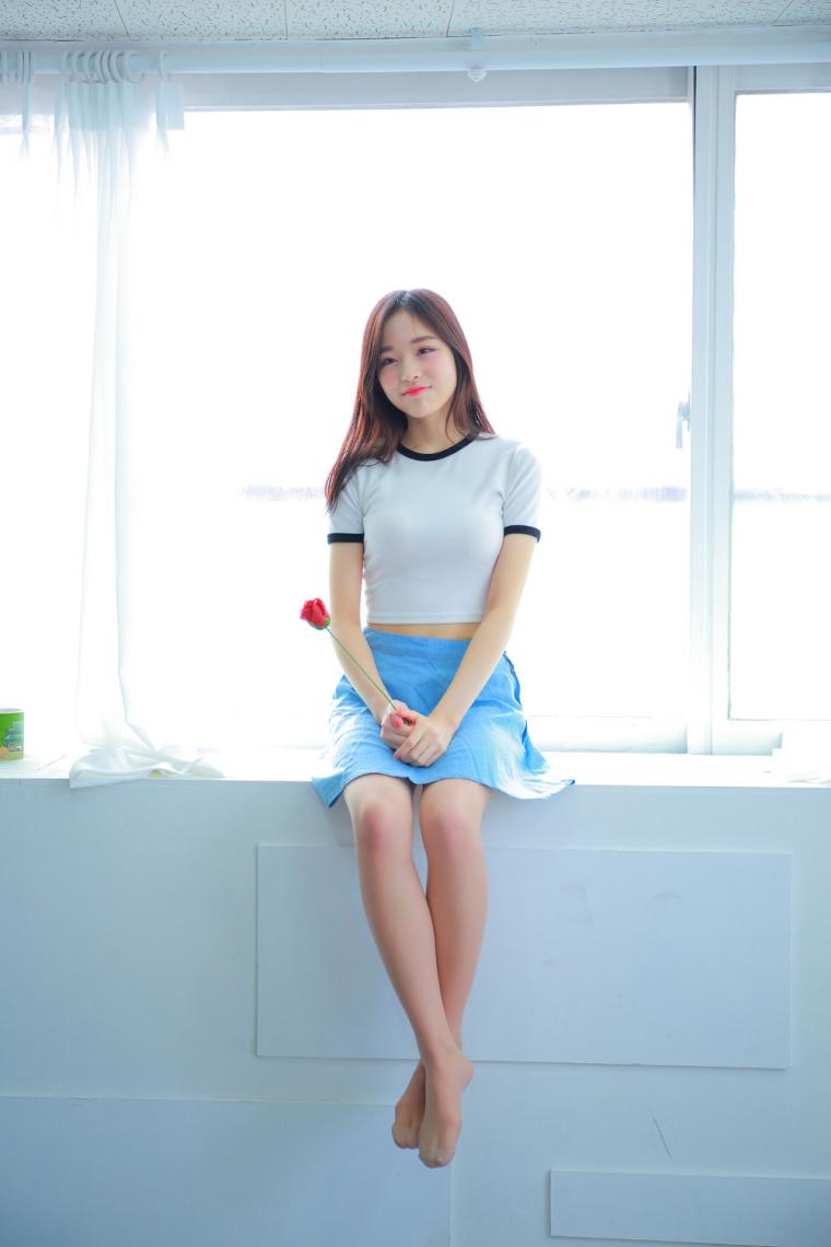 Studio model Eun Ji