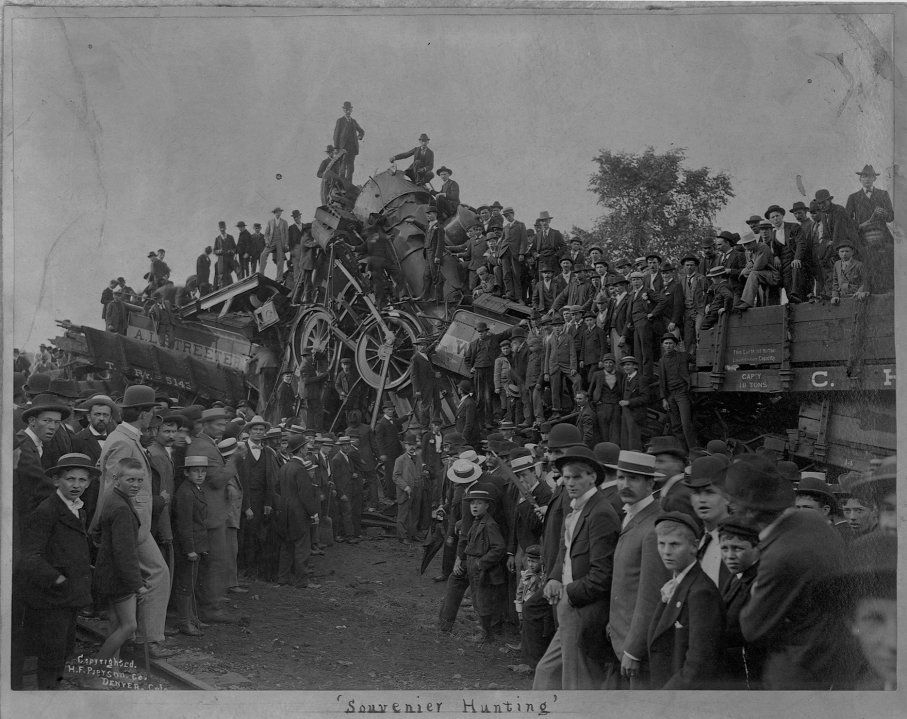 19世紀末の列車衝突ショー
