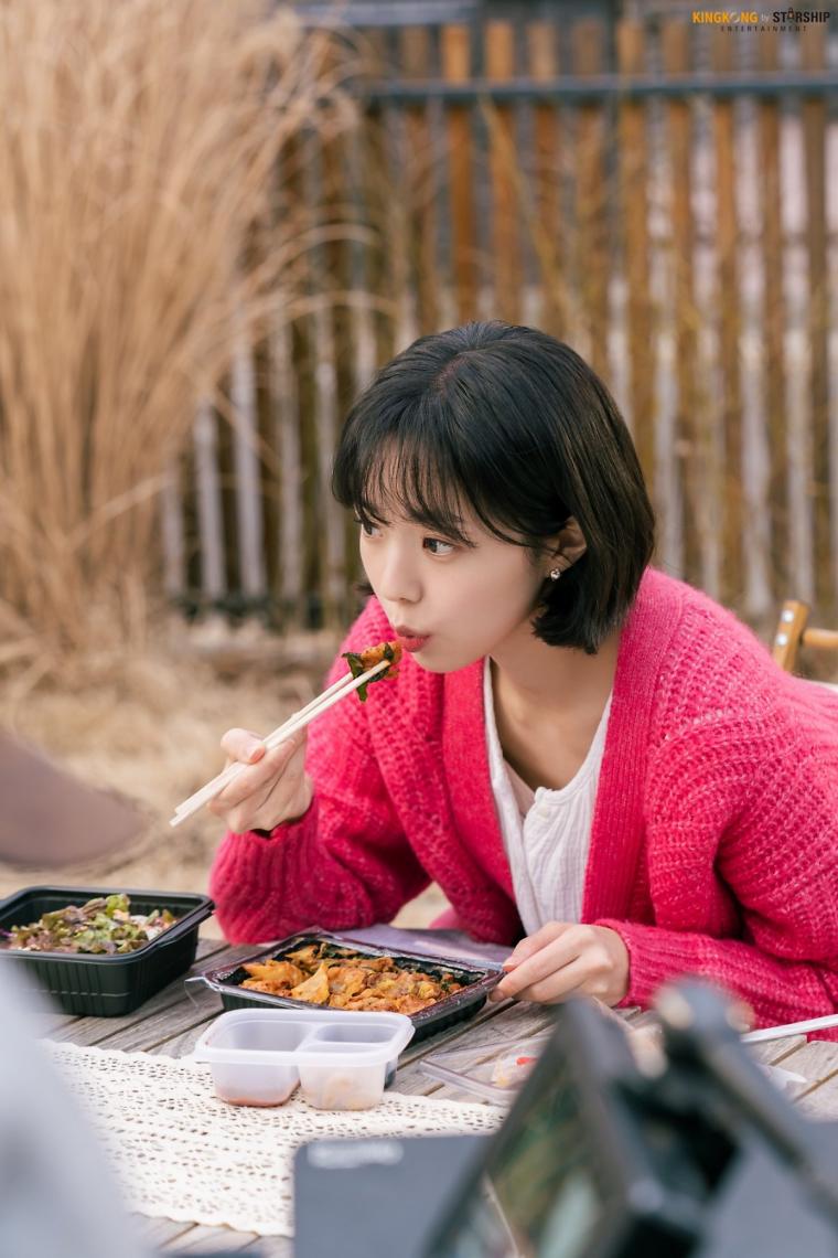 CHAE SOOBIN - Instagram Coupang Eats Behind 4