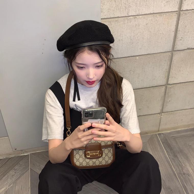 IU in a beret