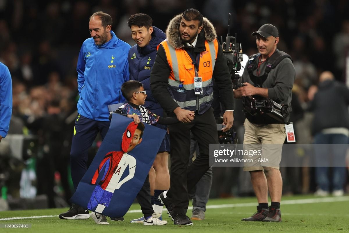 Son Heung-min fans stormed into the stadium