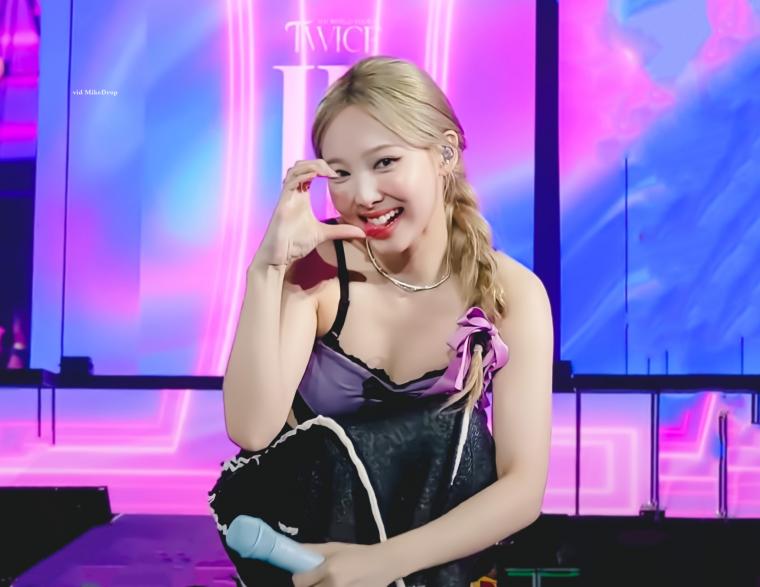 TWICE NAYEON, LA concert