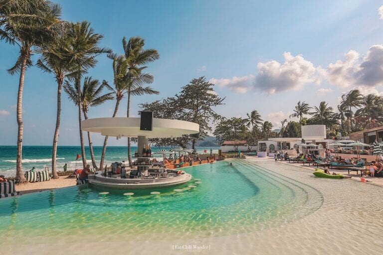 a common Thai beach bar