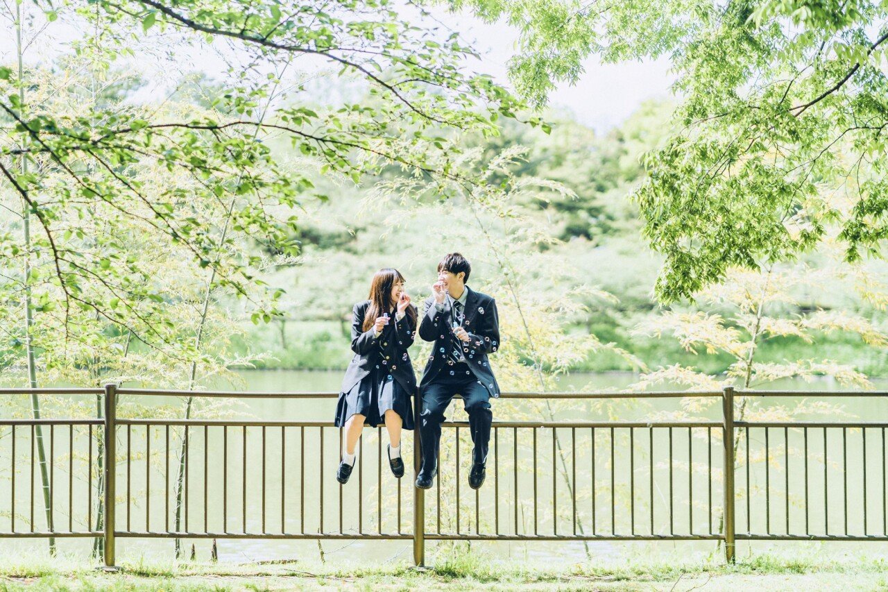 함께여서 행복한 일본 고등학생 커플