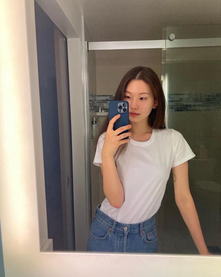 Model Kim Jin Kyung