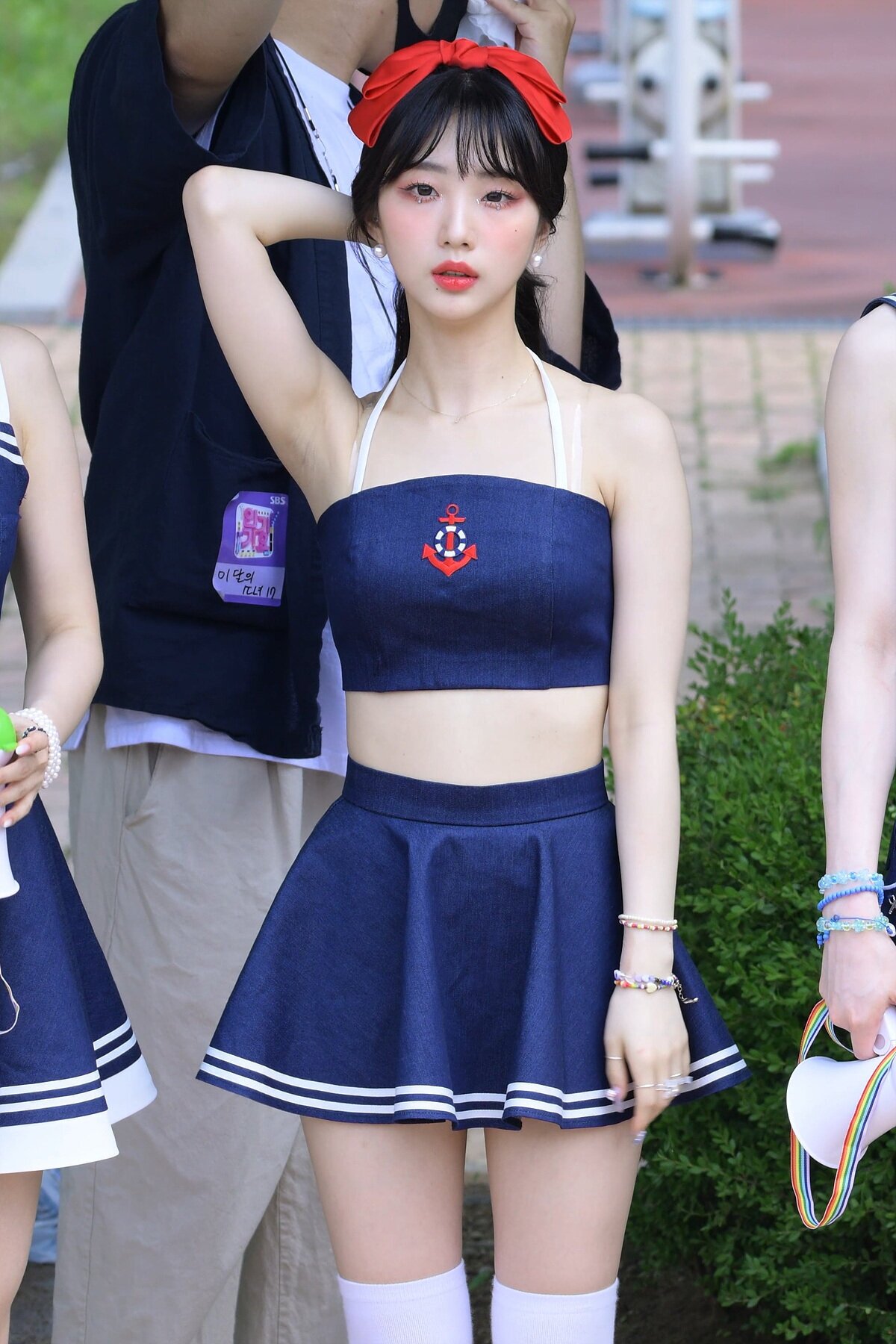 짧은 치마 입은 이달의 소녀 여진 팬사인회