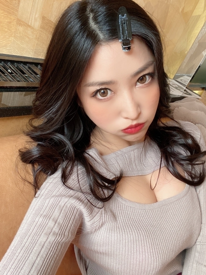 Mizukawa Sumire Selfie.jpg