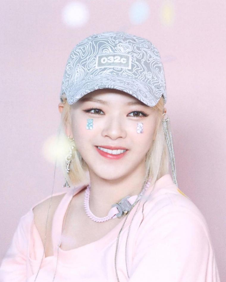 JEONGYEON of TWICE