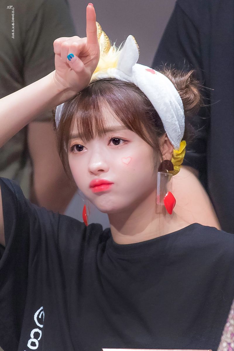 OH MY GIRL's YooA