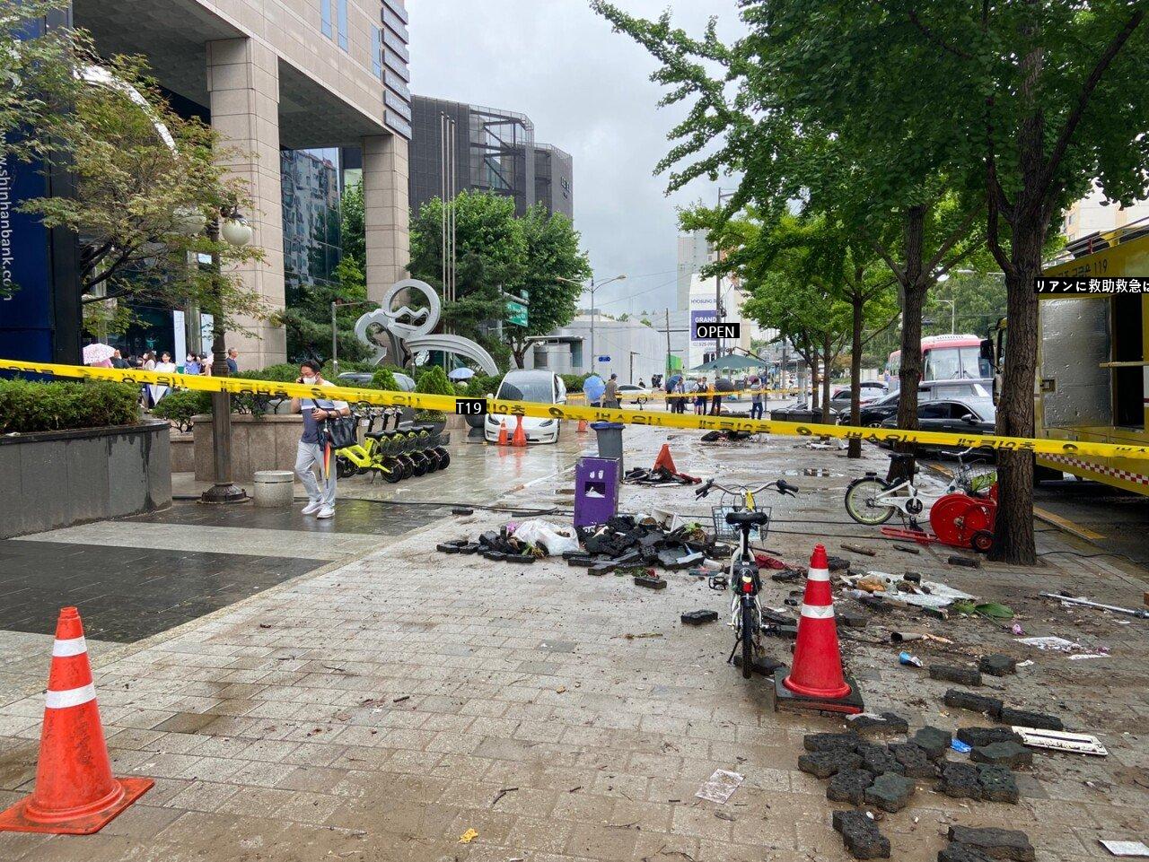 江南駅近くの振興交差点現在の状況