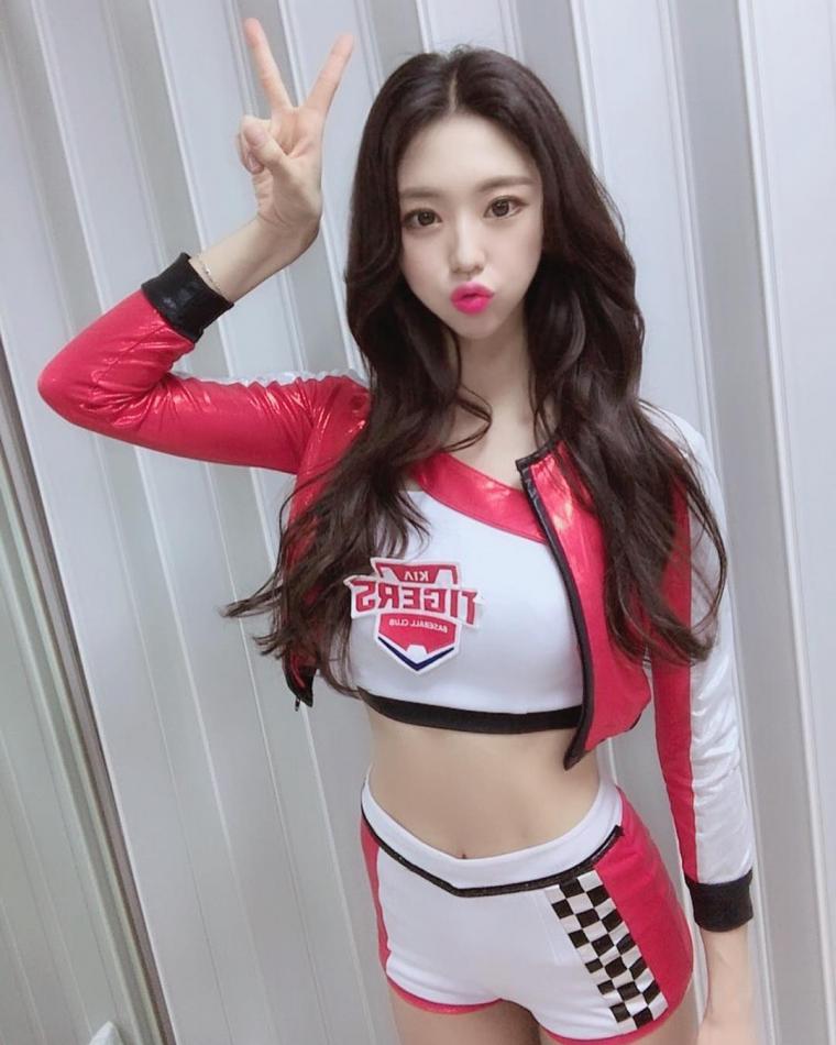 Cheerleader Ryu Se-mi