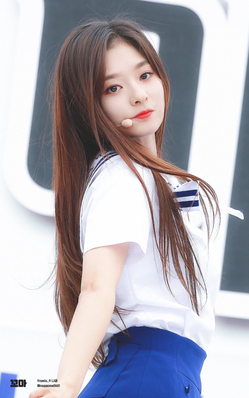 프로미스나인 이나경