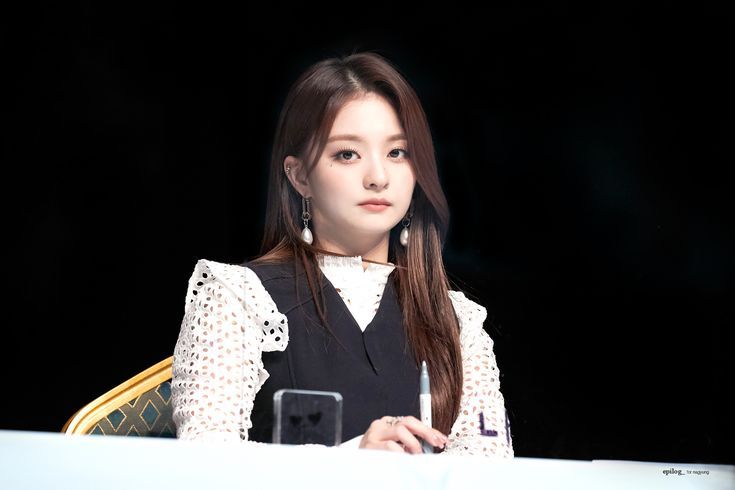 fromis_9 Lee Nagyung