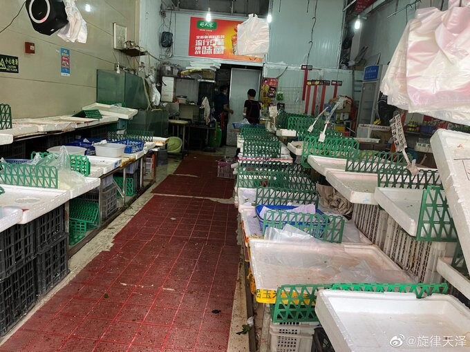 2100만도시 청두 봉쇄전 식량 사재기하는 중국인들