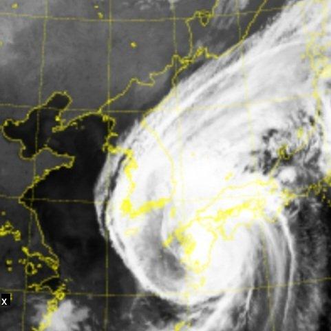 台風に覆われた韓半島
